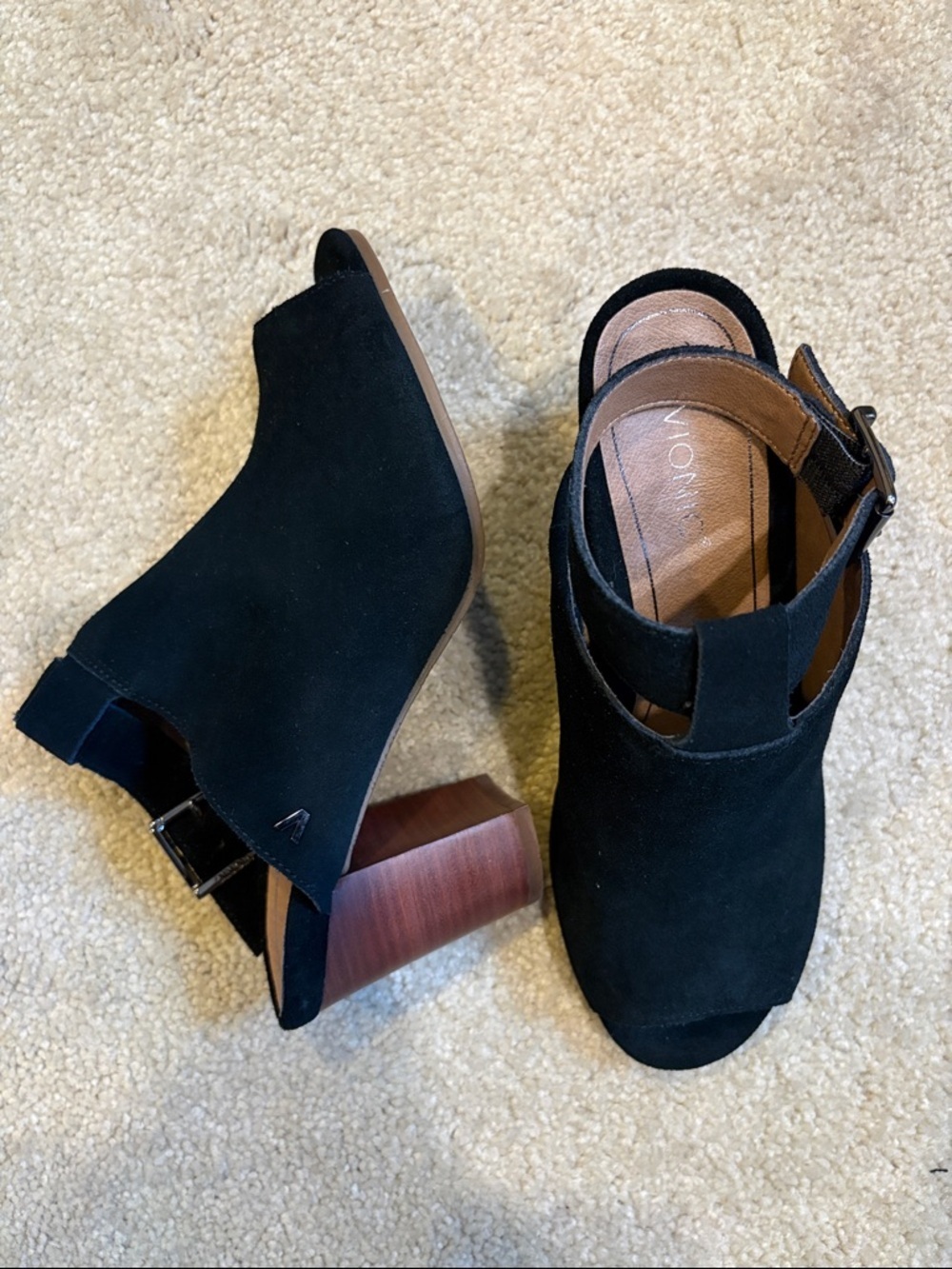 Vionic Black Suede Open-Toe Block Heel Mule Sandals with Ankle Strap-Size 8